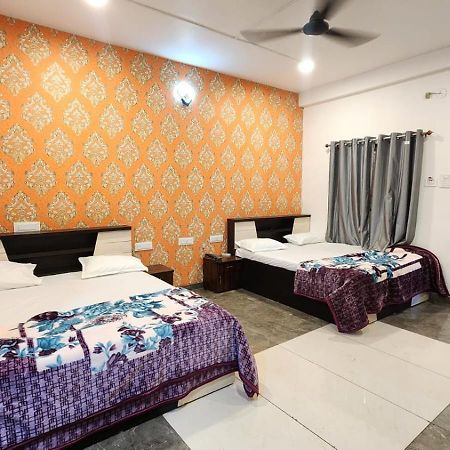 Hotel Bombay Darbar Simrol Exterior foto