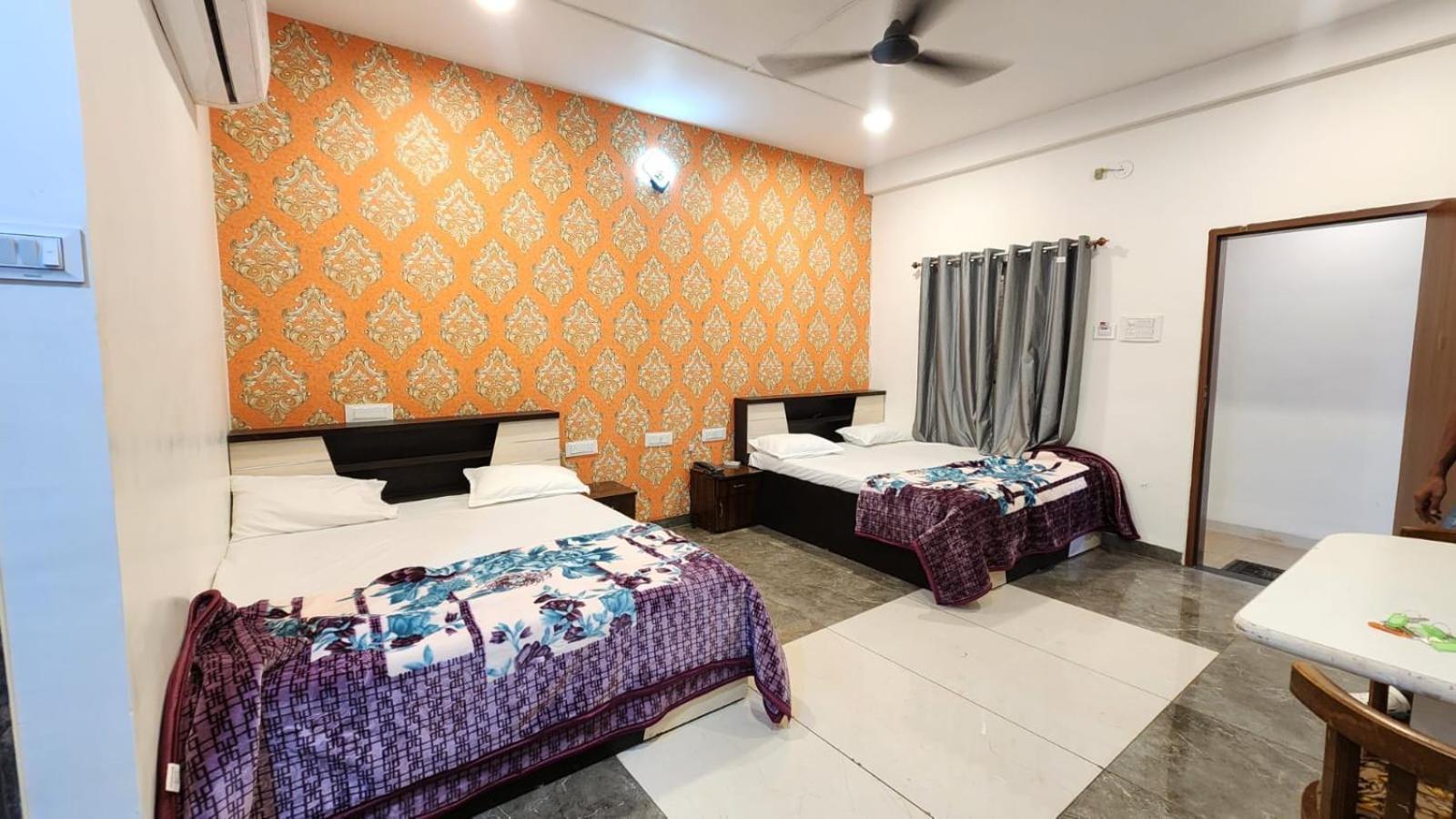 Hotel Bombay Darbar Simrol Exterior foto